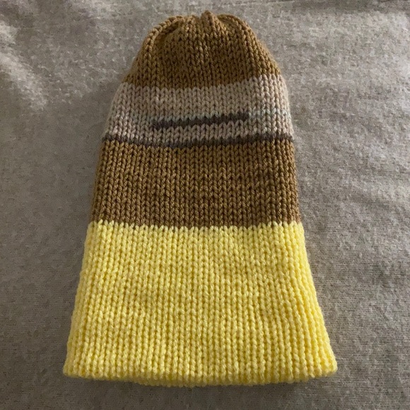 Reversible Unique beanie.🆒🆕🧶❄️ - Picture 4 of 7